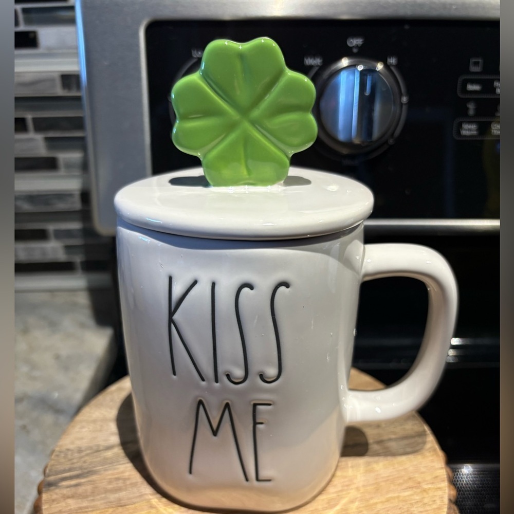 Rae Dunn KISS ME Figural Mug